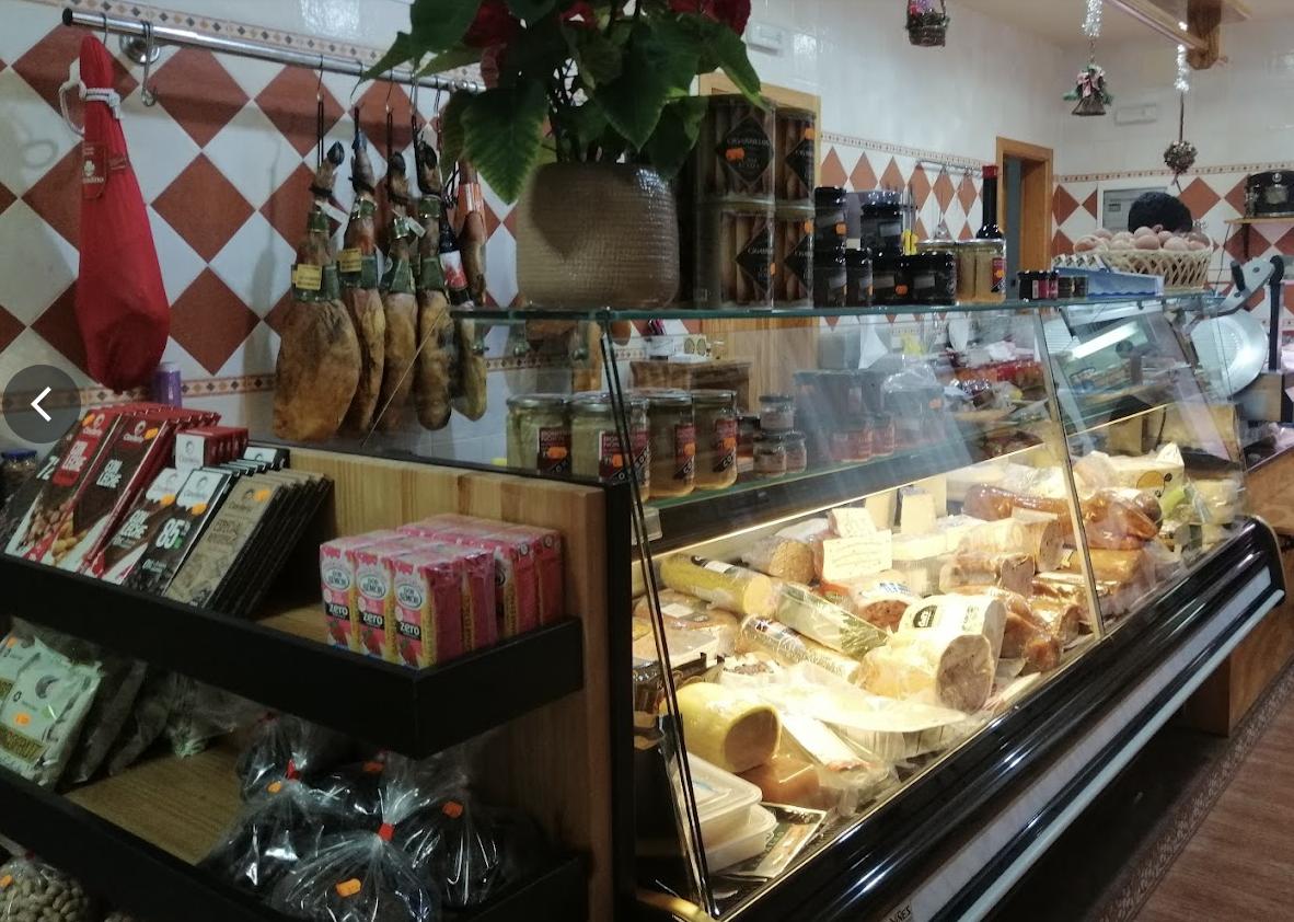 Deltebre Quesos Embutidos Jamones Charcutería Soraya — imagen 1
