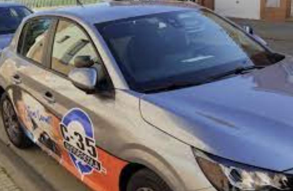 Autoescola C-35 — imagen 2