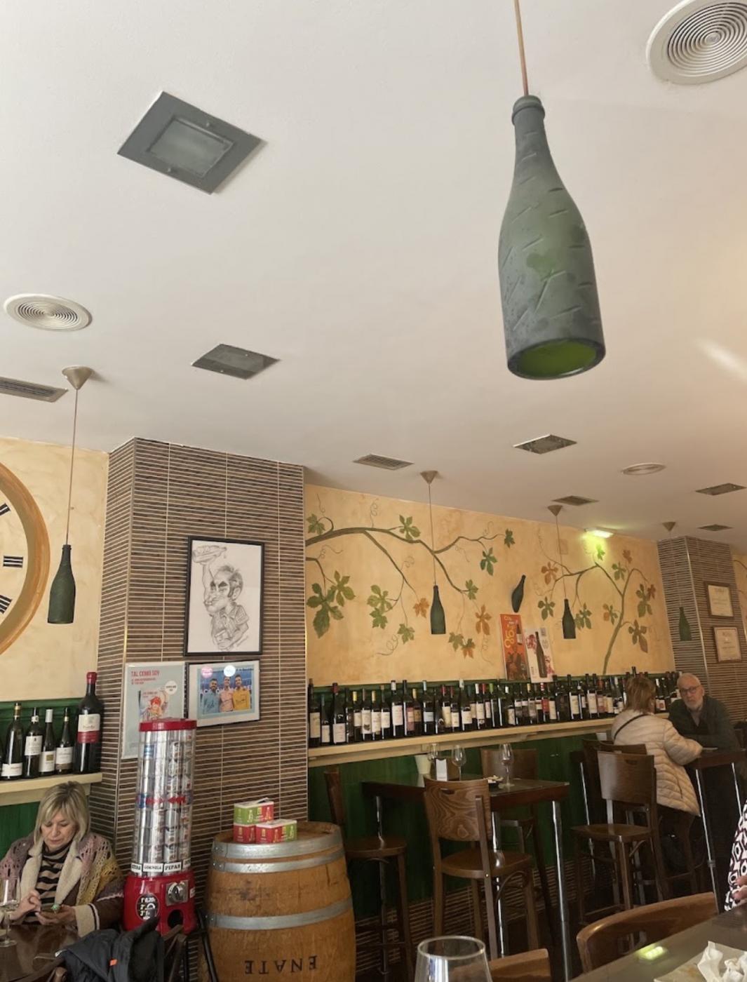 Café Vinatería El Encanto — imagen 2